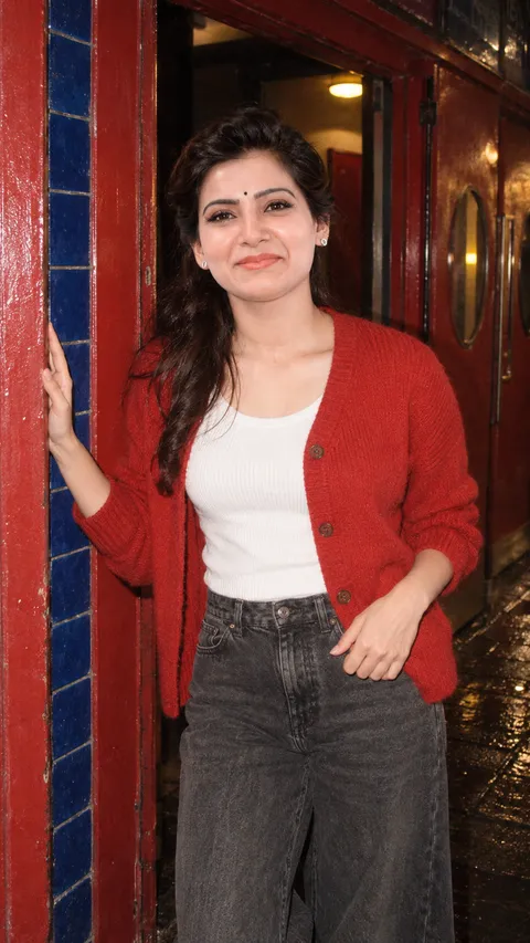 Candid Cinema Laughter