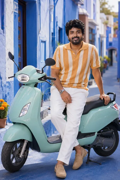 Morning Charm on Mint Scooter
